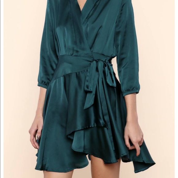Teal Satin Latiste wrap dress. - Picture 6 of 6